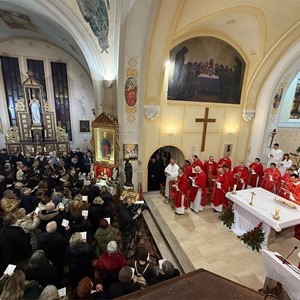 Don Ante Vrcić predvodio misno slavlje posljednjeg dana devetnice bl. Alojziju Stepincu u Krašiću